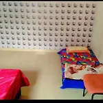 Radhey Rooms