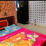 Radhey Rooms